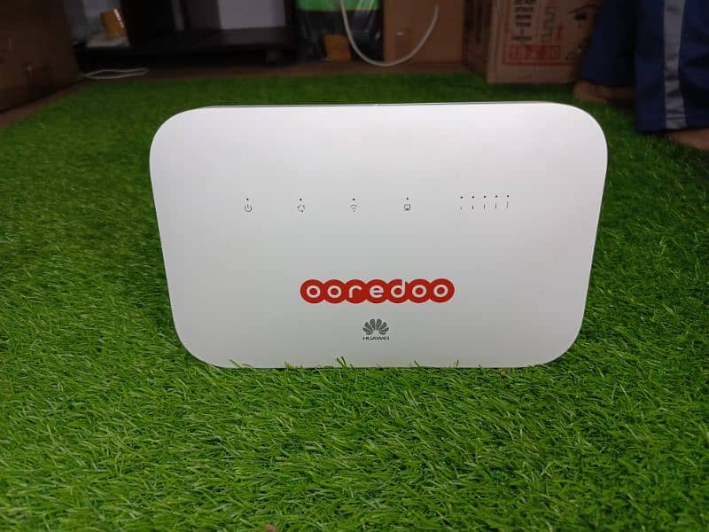 Huawei B612s-25d Unlocked Router. 1