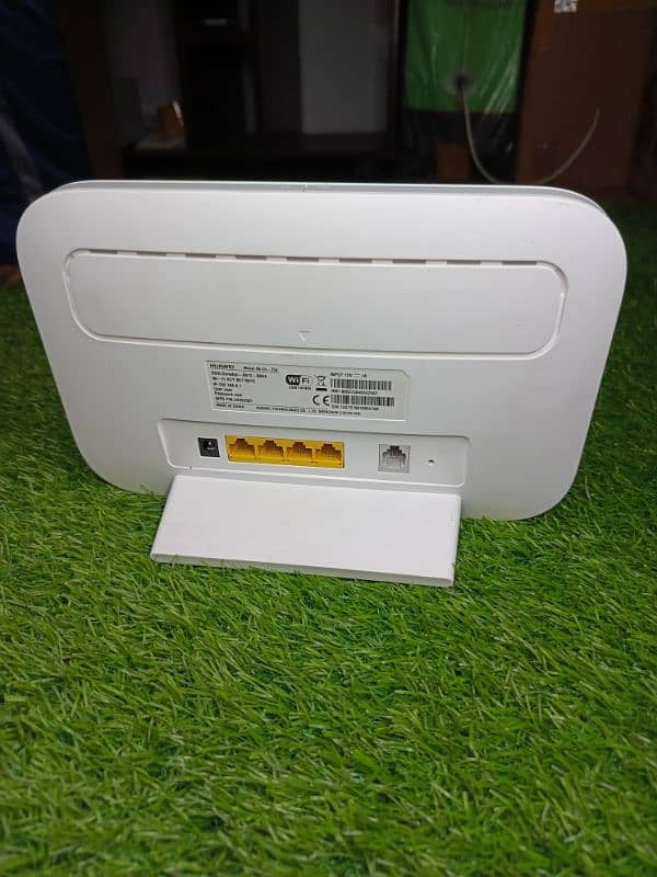 Huawei B612s-25d Unlocked Router. 2