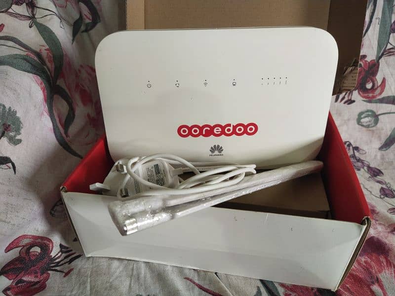 Huawei B612s-25d Unlocked Router. 7