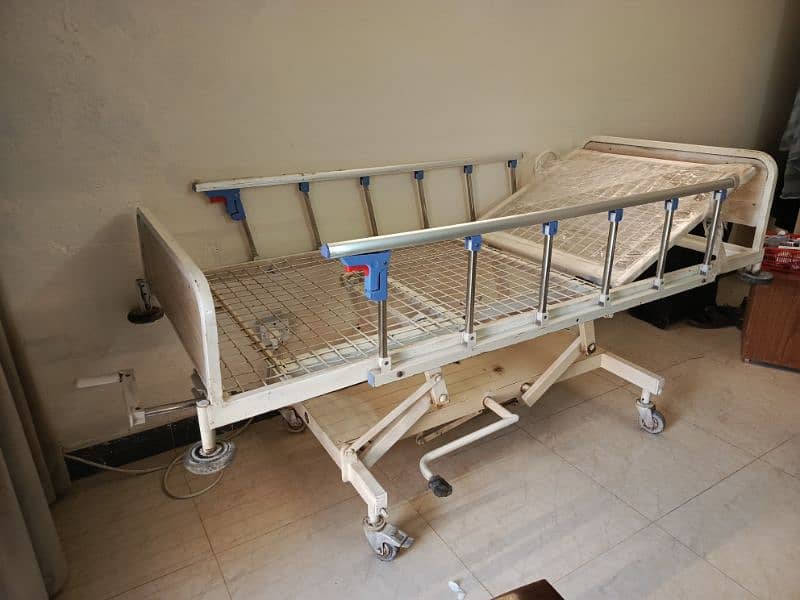 Patient Bed 0