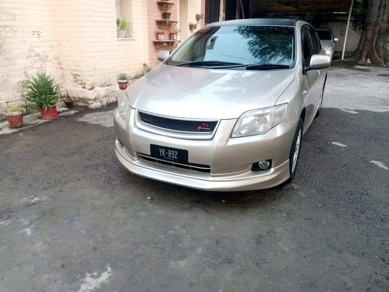 Toyota Corolla Axio G 3