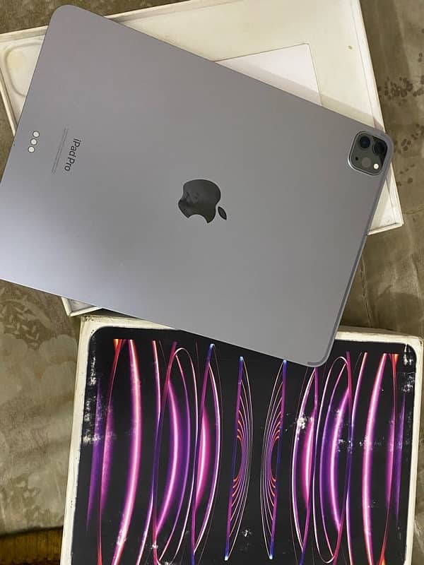 Ipad M2 Pro With Box 3