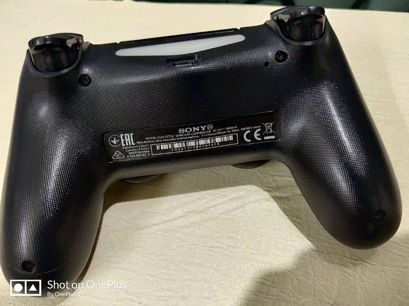 PS4 Controller with Box New Condition 3