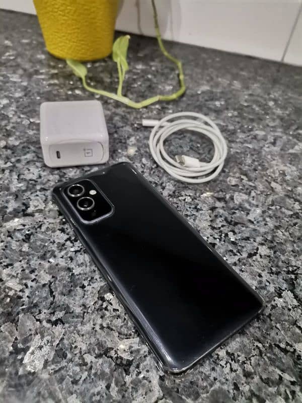 OnePlus 9 5G | 12-256 GB | 9.5/10 2