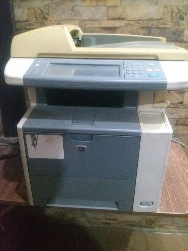 HP 3035 photo copiar and Printer 0