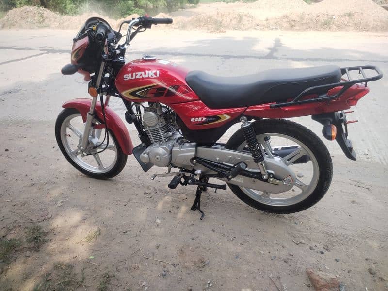 Suzuki GD110 4