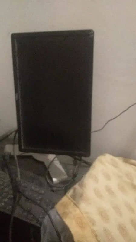 20 inch led monitor 2