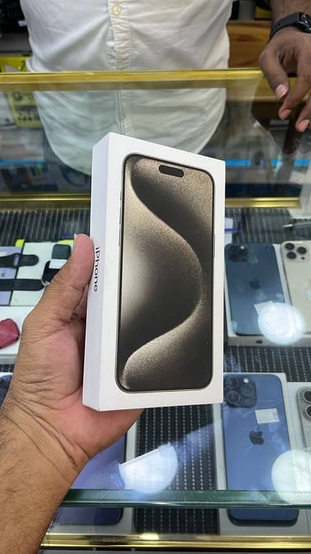 I phone 15 pro mex 256 GB 4