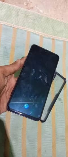 vivo v21 for sale need cash for urgent box available 8+4/128 10by 9