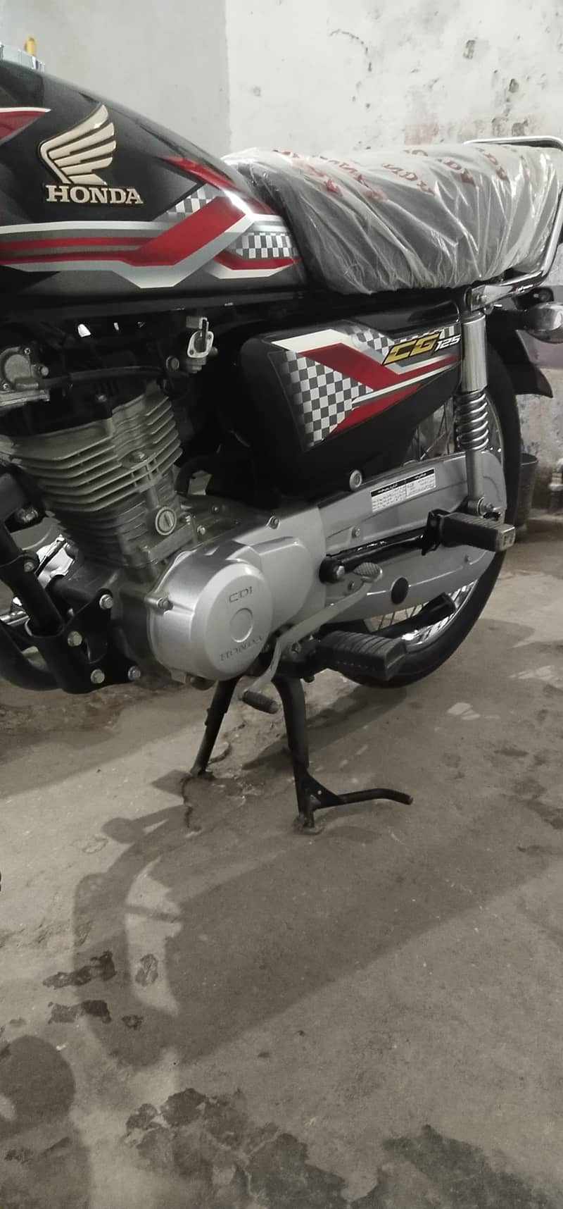 Honda CG 125 2024 6