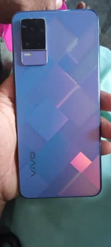 Vivo V21 Bilkul saf condition ram 8 memory 128 1