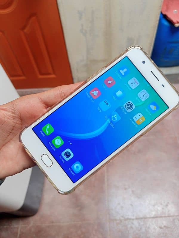 oppo f1s 4/64 non pta 1