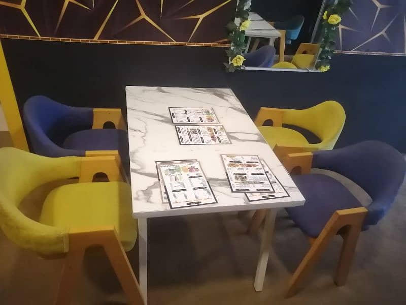 4 chairs and 1 table 2