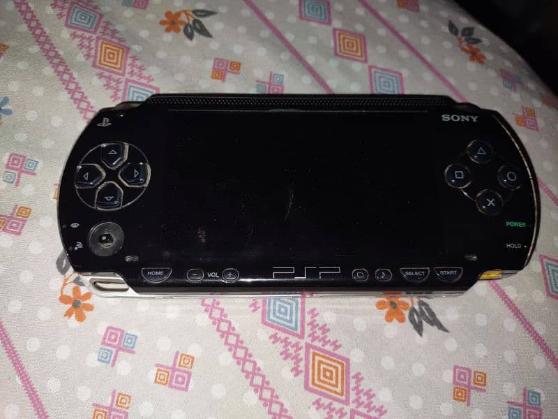 PSP 1004 Very Good condition 4