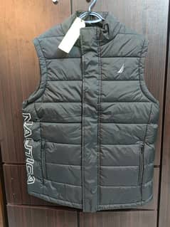 *Original NAUTICA COMPETITION Sleeveless Puffer Jacket*  Size: M