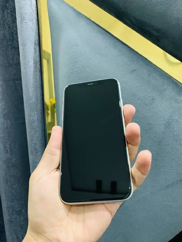 IPHONE 11 64GB PTA APPROVED WATER PACKED 1