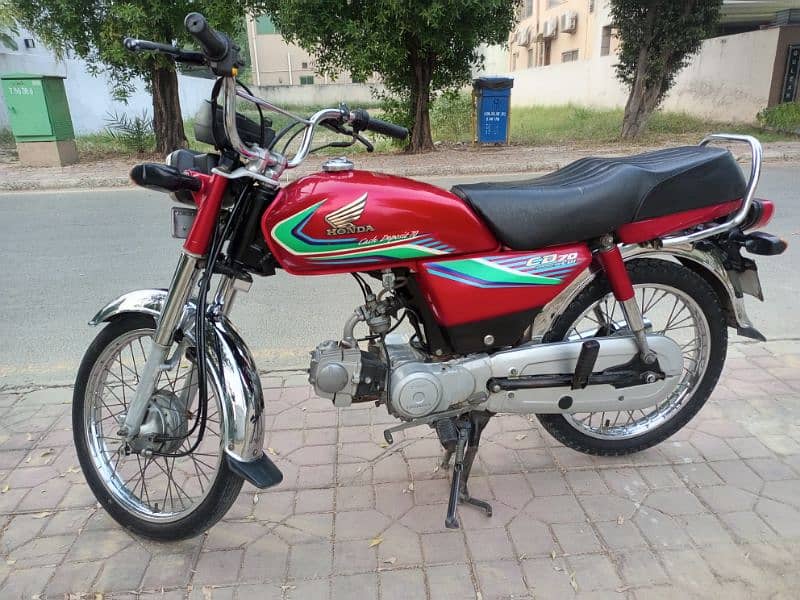 Honda CD70 4