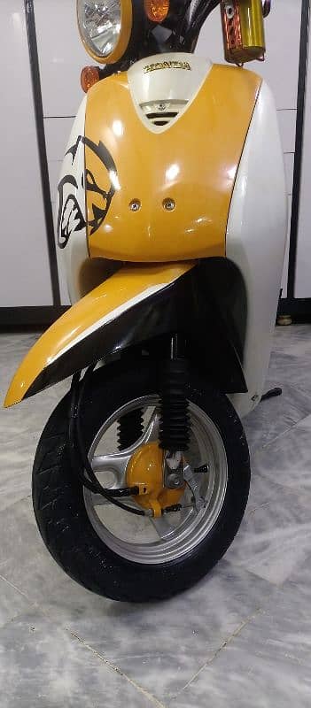 Honda scooty 7