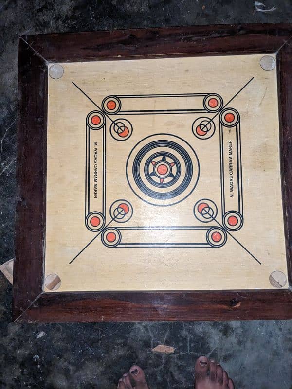 carrom bord 0