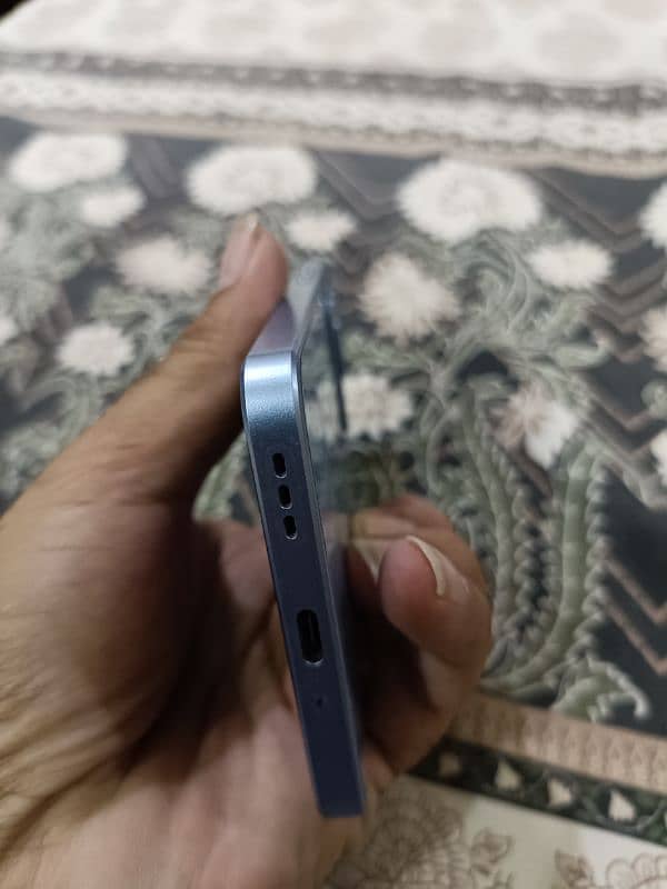 OPPO Reno F 11 11