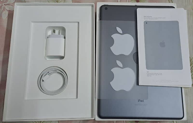 iPad (9th Generation - 64 GB) 2