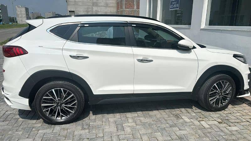 hyundai tucson 2