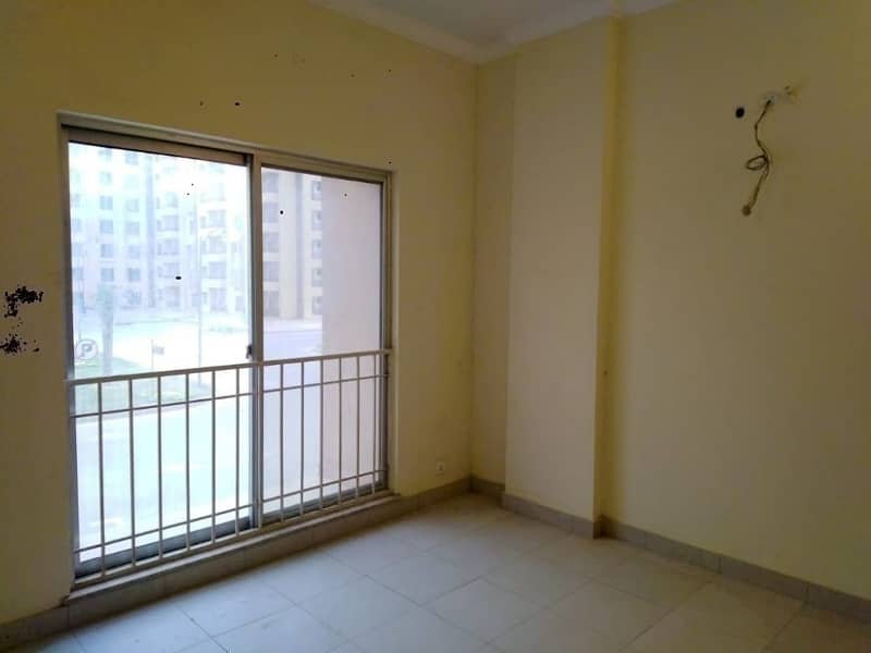 Corner 1st Floor Bahira Apartment Near Masjid And Mart Like Brand New 1