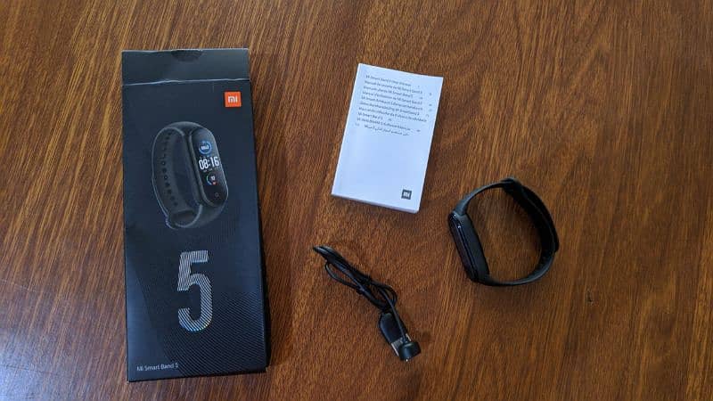 MI band 5 almost brand new 1