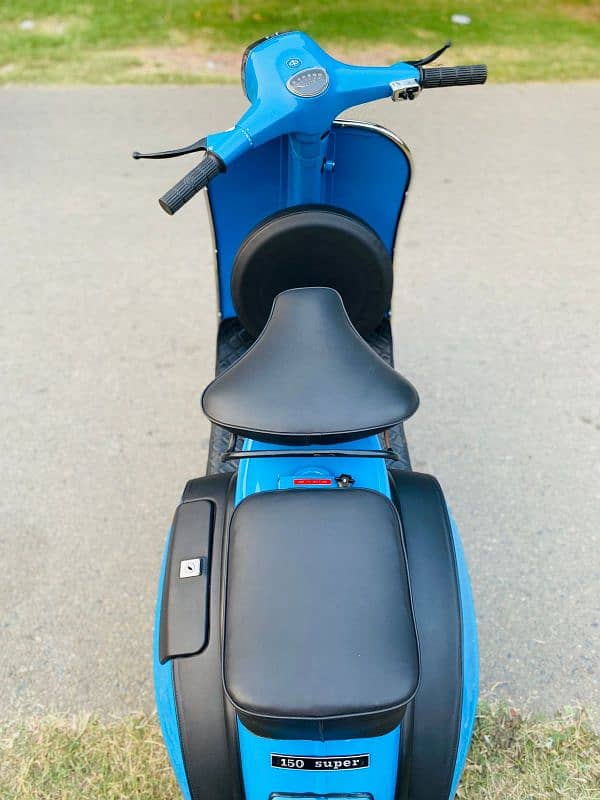 Vespa Super 1977 3