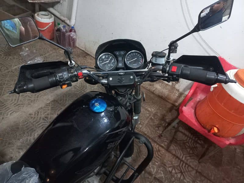 Suzuki GS 150 SE for sell 7