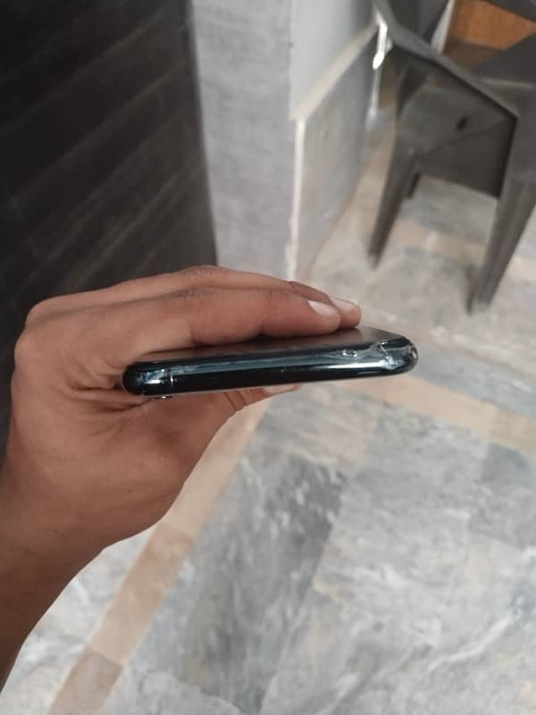 iPhone 11 pro max fu 64gb 4