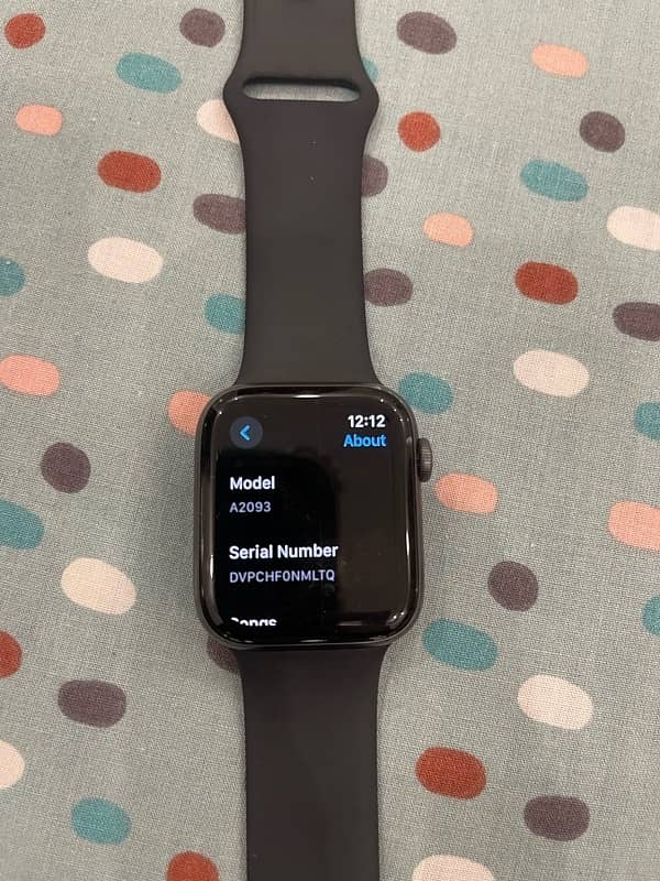 Apple Watch Series 5 44mm – Sleek, Powerful, and Ready for a New Home! 1