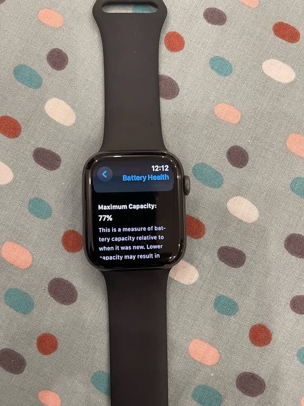 Apple Watch Series 5 44mm – Sleek, Powerful, and Ready for a New Home! 3