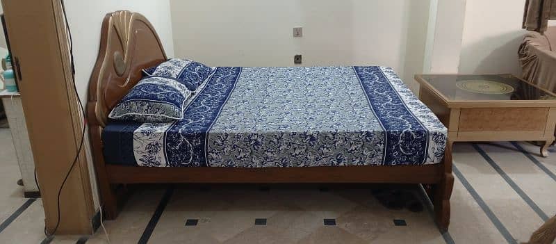 double bed queen size 0