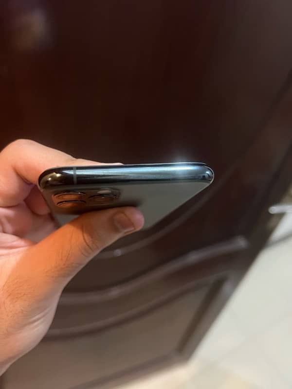 Iphone 11 pro Pta Approved 4