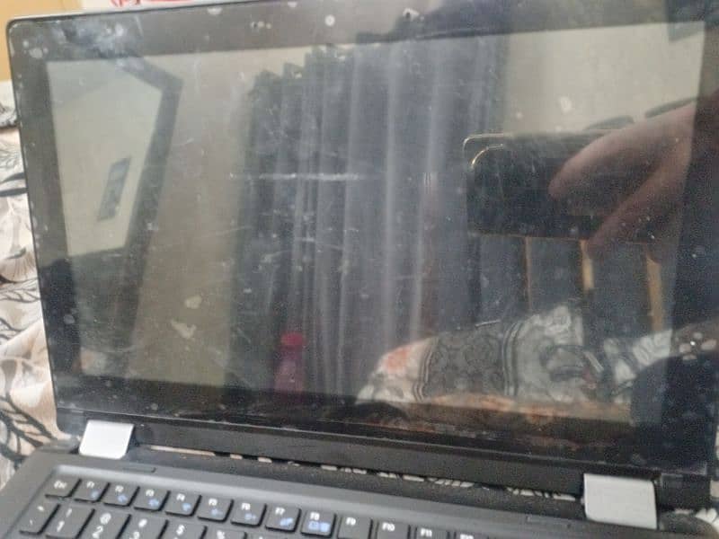 Haier y11c for sale keyboard keys issue no harddisk 3