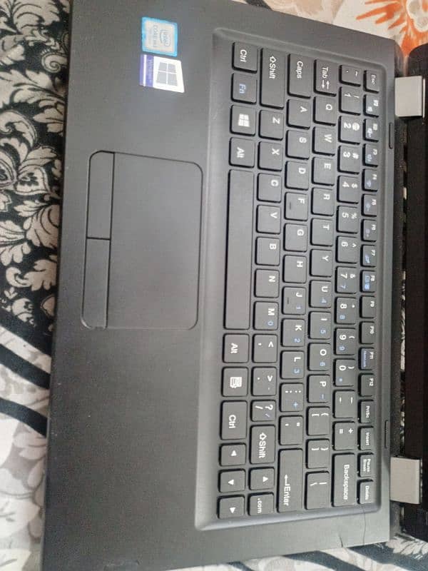 Haier y11c for sale keyboard keys issue no harddisk 4