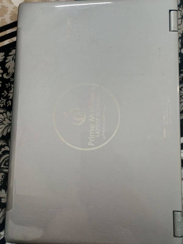 Haier y11c for sale keyboard keys issue no harddisk 5