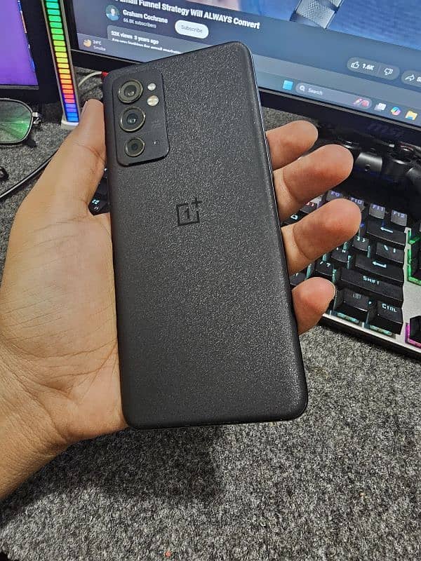 Oneplus 9RT Gaming phone 12/256 2