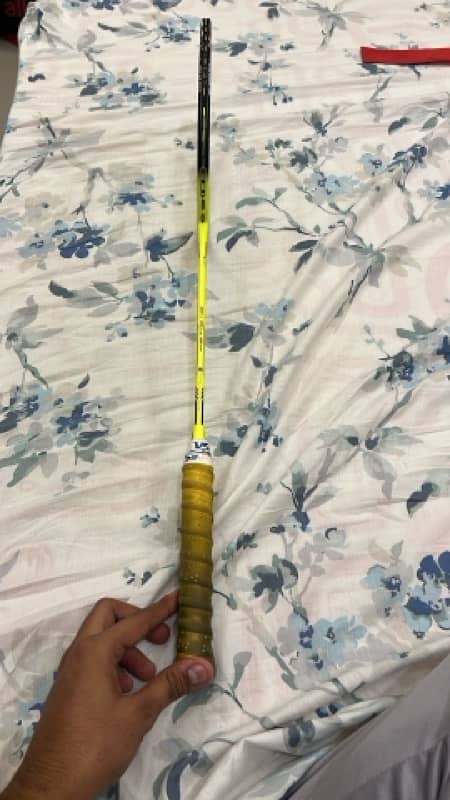 Badminton racket for sale excellent racket 30lbs string gutt new grip 1