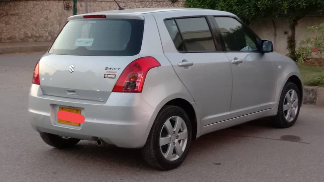 Suzuki Swift 2021 Auto 1.3 with Navigation. Only 29000 KMs 1st Owner 12