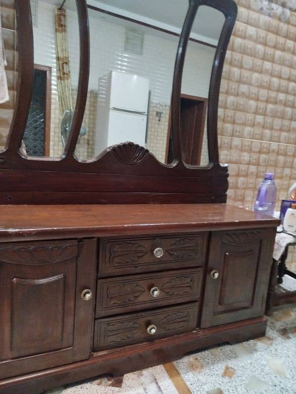 dressing table with mirror 1