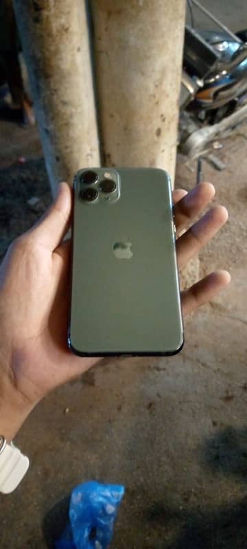 I phone 11 pro 1