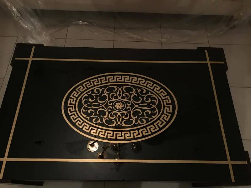 brand new center table several months used 3