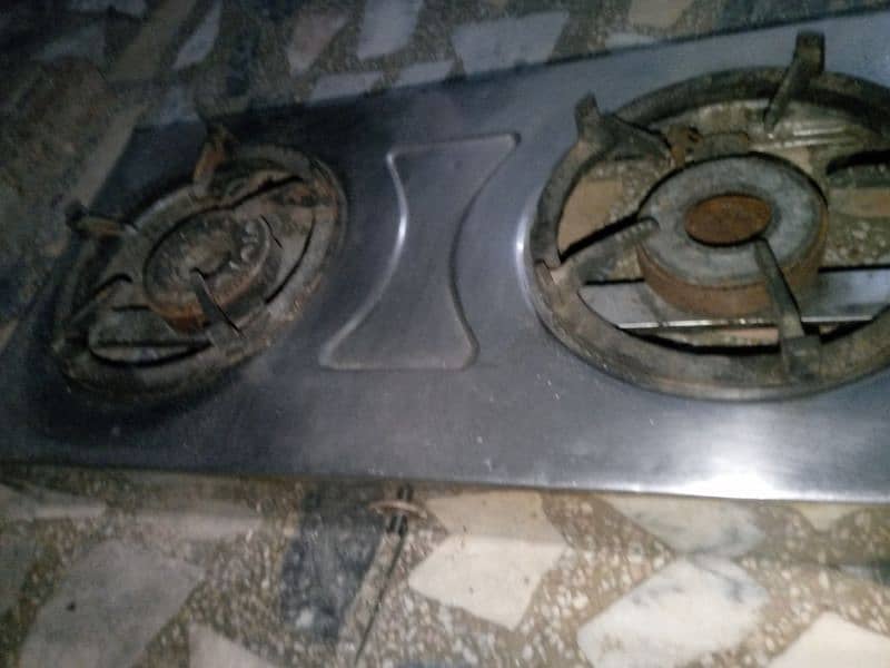 good condition gas stove automatic 1