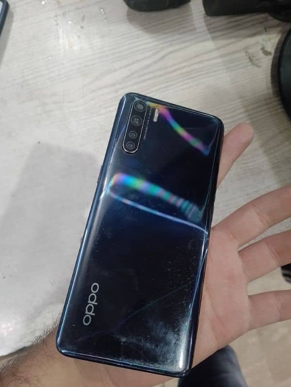 OppO F15 8/128 2