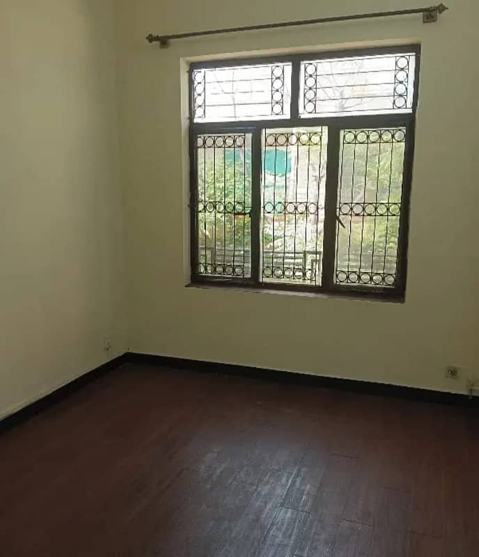 G-11 Size 25 50 Double Story House For Rent 2