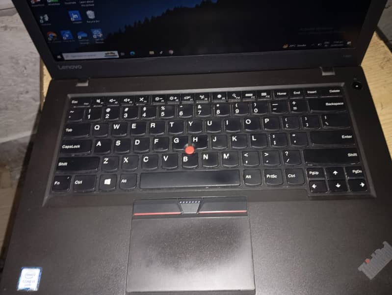 Lenovo Thinkpad  Core I3 ( 6100U 6th Gen ) 2.30GHz | 08 GB DDR4 RAM 4