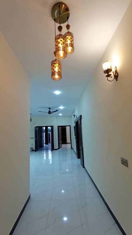 Ground Floor For Rent in G-13 (1 Kinal) 1