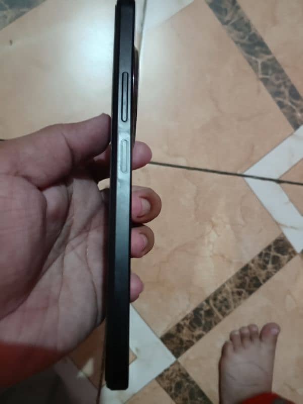 Xiomi Redmi A3 in good condition 4/64 best from Realme infinix 6